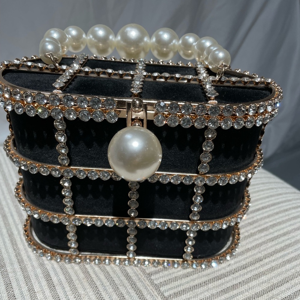 Elegant Black Pearl-Handle Mini Bag with Crystal Grid